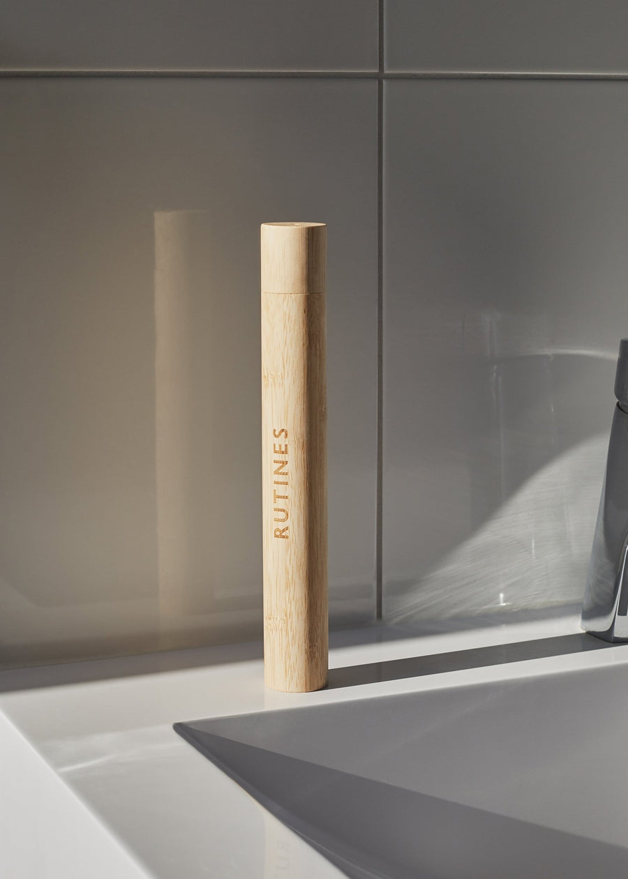 Bamboo toothbrush travel case - Rutines
