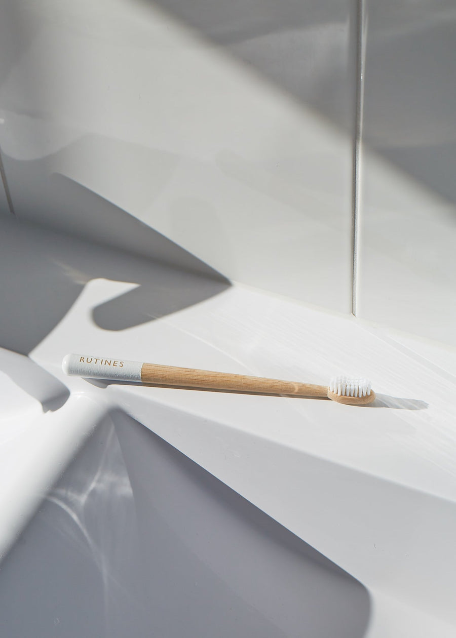 Rutines Slim Comfort toothbrush - White - SOFT - Rutines
